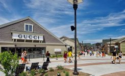 10 Destination Shopping Centers